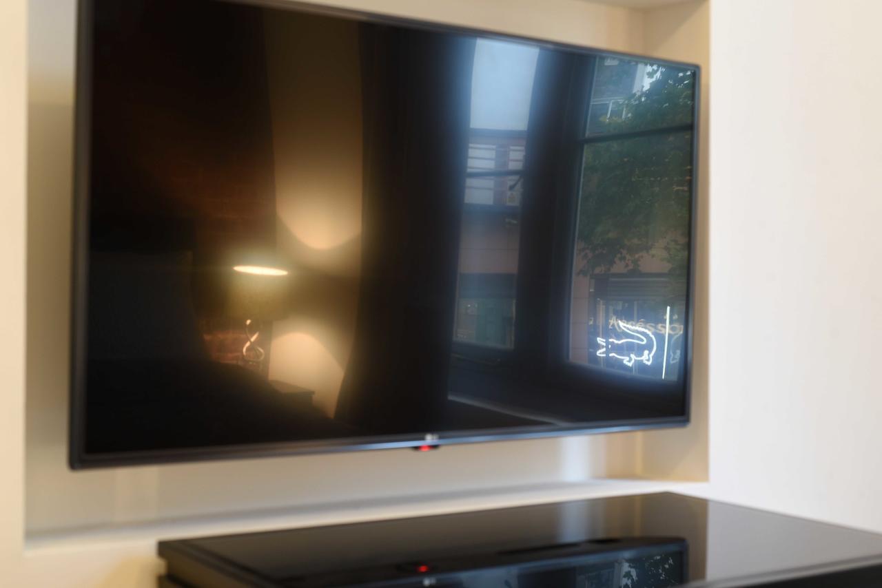 Spacious & Modern 2 Bed Apartment At Knightsbridge 런던 외부 사진