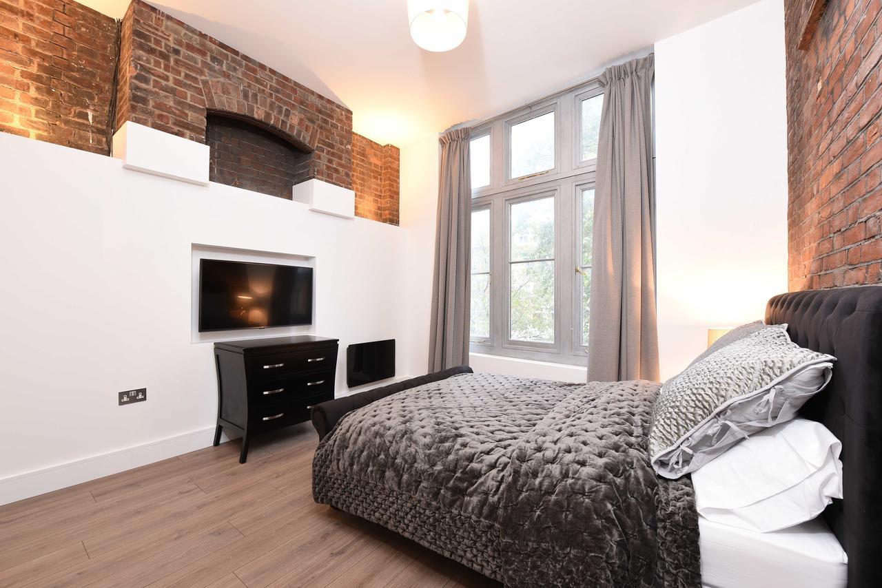 Spacious & Modern 2 Bed Apartment At Knightsbridge 런던 외부 사진
