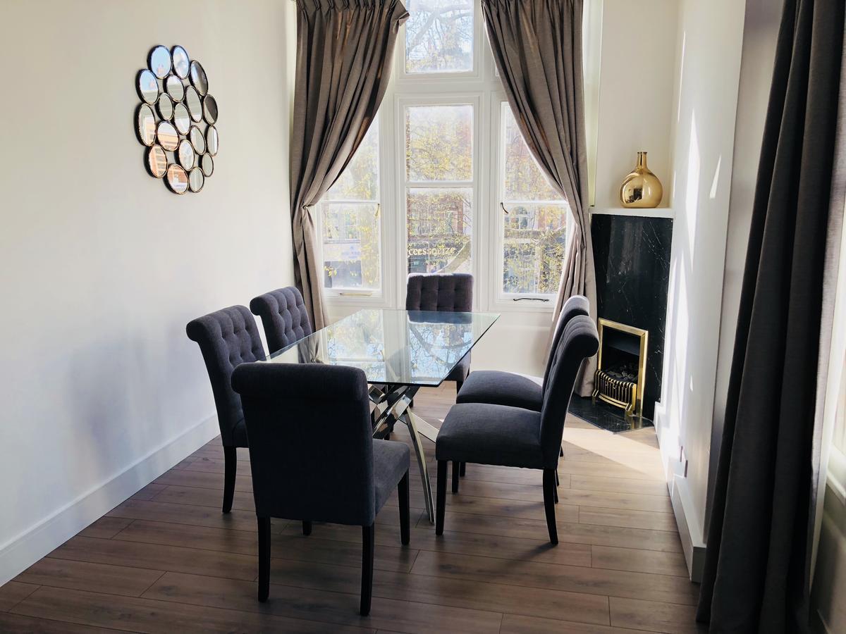 Spacious & Modern 2 Bed Apartment At Knightsbridge 런던 외부 사진